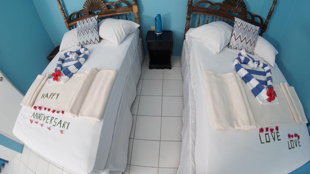 Bourbon Beach Jamaica Hotel เนกริล ภายนอก รูปภาพ