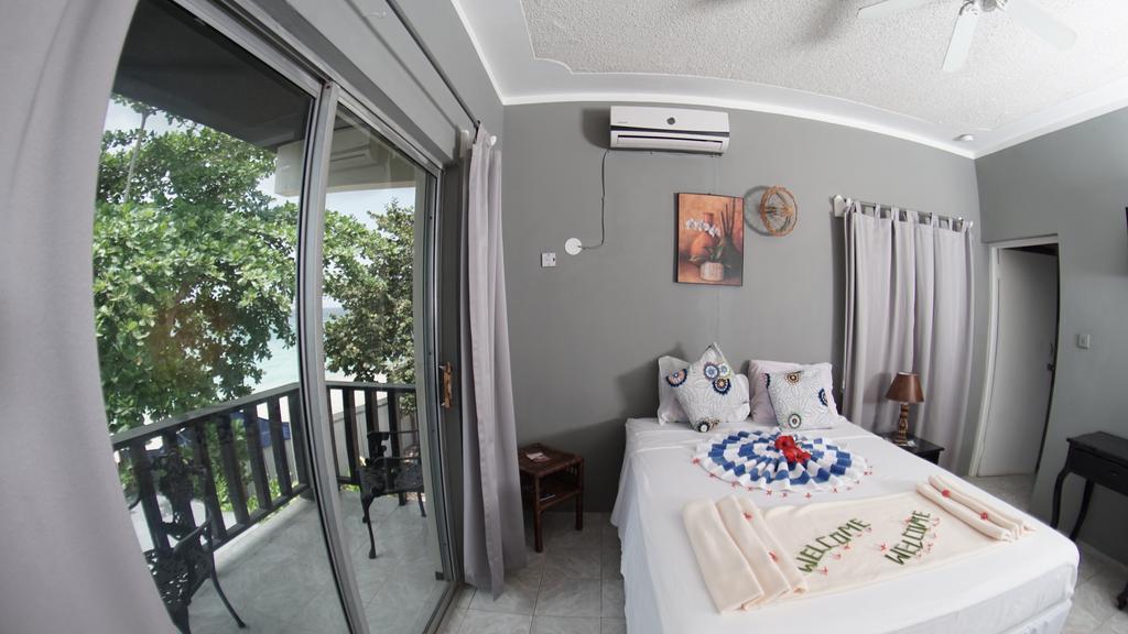 Bourbon Beach Jamaica Hotel เนกริล ภายนอก รูปภาพ