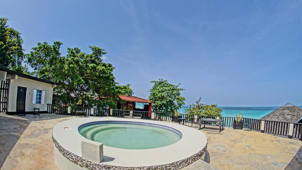 Bourbon Beach Jamaica Hotel เนกริล ภายนอก รูปภาพ