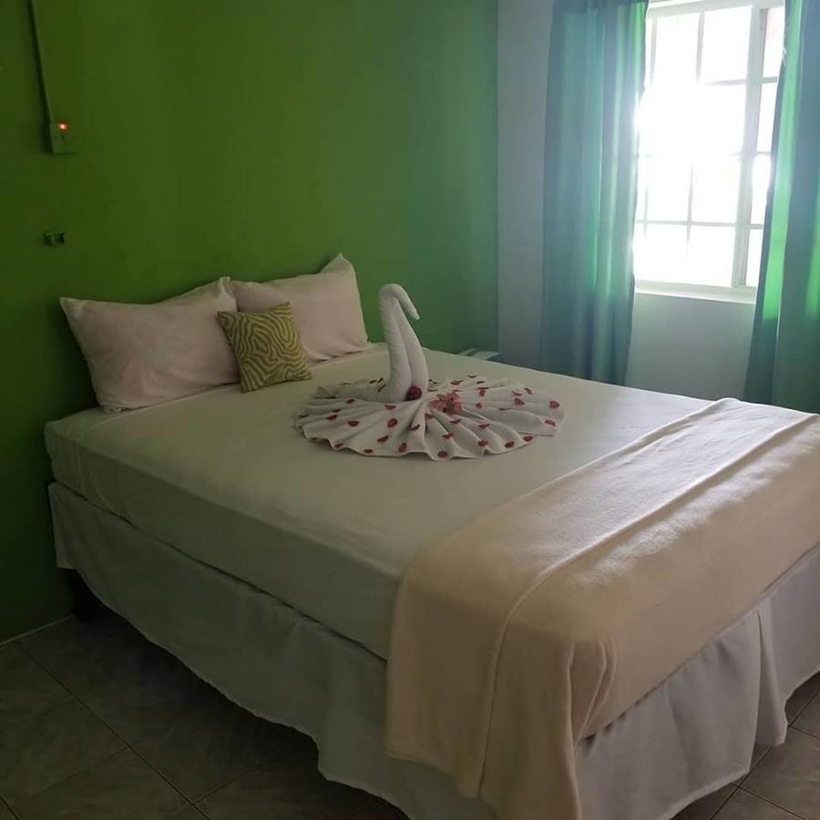 Bourbon Beach Jamaica Hotel เนกริล ภายนอก รูปภาพ